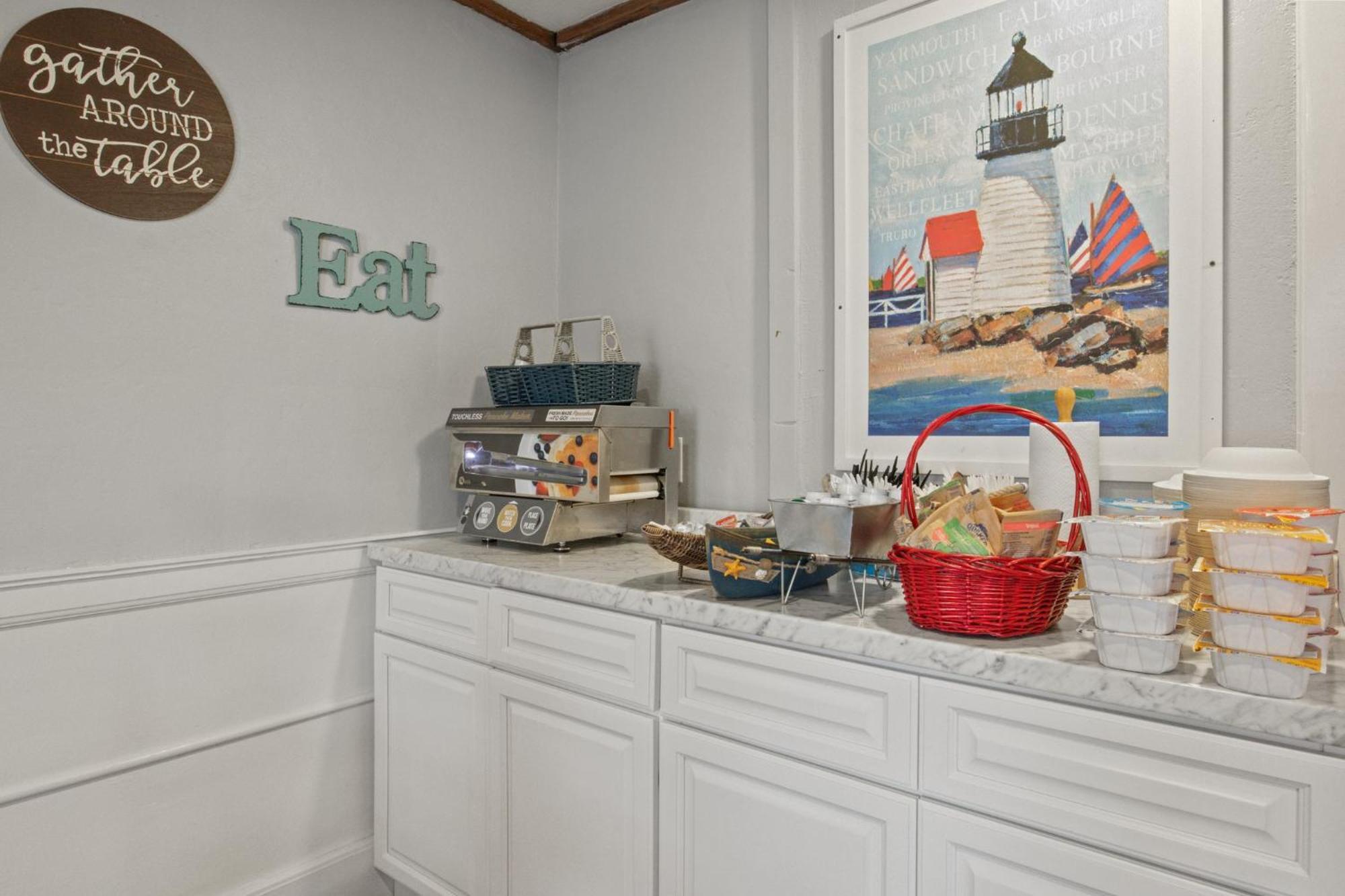 Olde Tavern And - Cape Cod Motel 3*